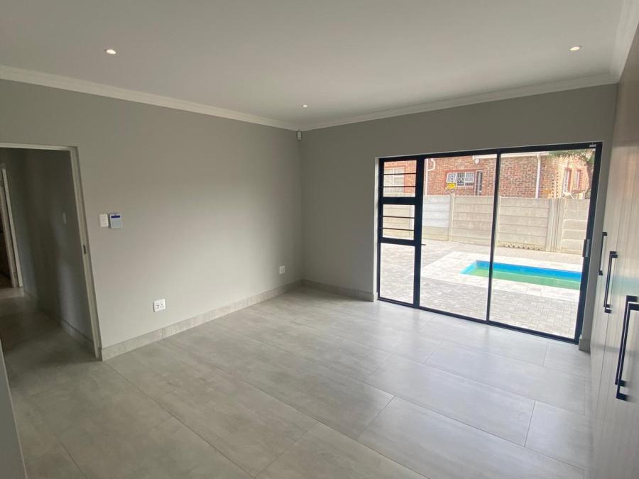 4 Bedroom Property for Sale in Brymore Eastern Cape